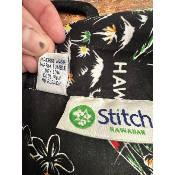 Stitch Hawaiian Aloha Shirt Black XL Tropical Island Map Floral Print - Picture 4 of 7